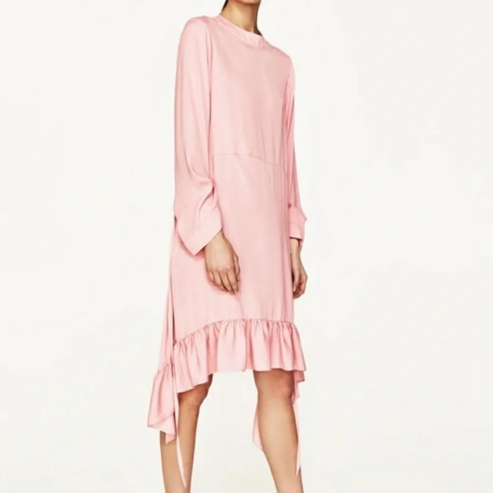 Barbie Core Zara Blogger Favorite Frilled Pink Midi Dress - Picture 2 of 11